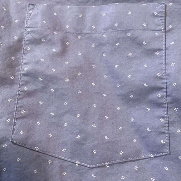 VAN HEUSEN, button down dress shirt, large, regular fit,  cotton/poly/elastain - Picture 2 of 9